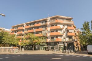 C/ Aprestadora 61-65