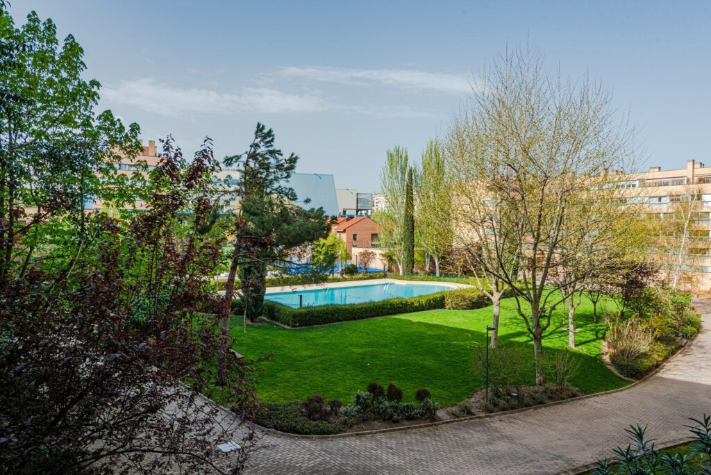 Outdoor activities: Explore your communal areas