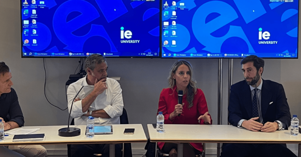 Noelia Rosón took part in the roundtable organised by IE University