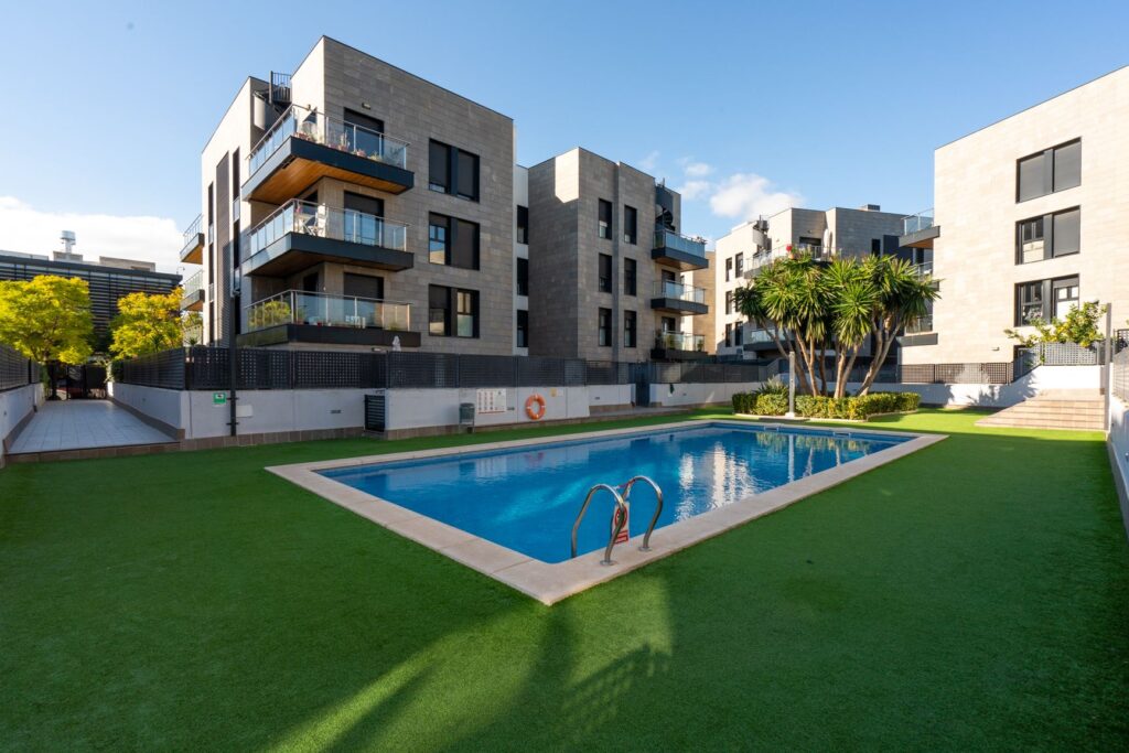 Why you should choose a home in a gated community with communal areas.