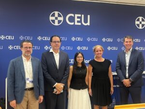 Juan Pablo Vera participa en el curso de verano de la CEU San Pablo